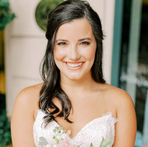 Meet your Posher, Caitlin